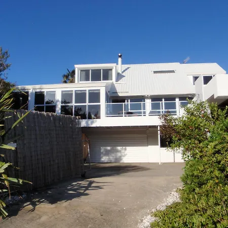Beach Front:Palms-On-The-Beach.Kaiteriteri. Exterior photo